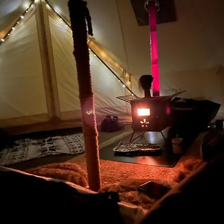 Osada Na Hurce Luxury tent Hustopece