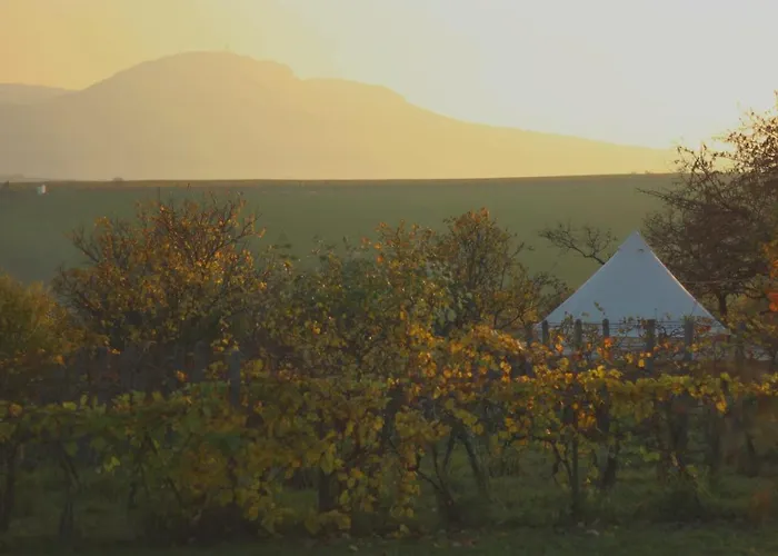 Osada Na Hurce Glamping